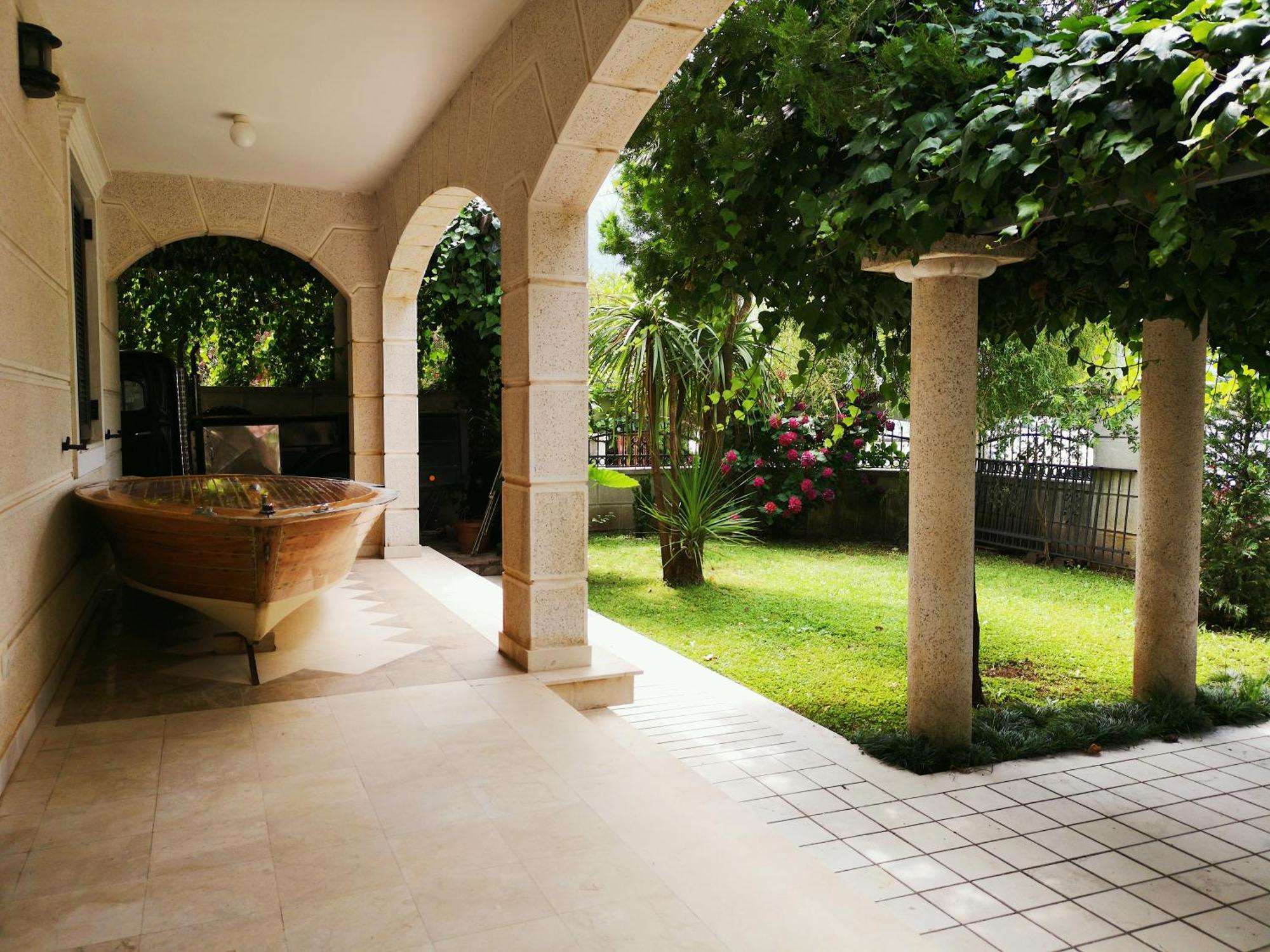 Villa Teuta Risan Bagian luar foto